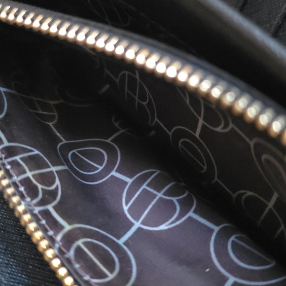 HENRI BENDEL NEW YORK West 57 Tropical Birds Zip Around Wallet - Picture 12 of 16